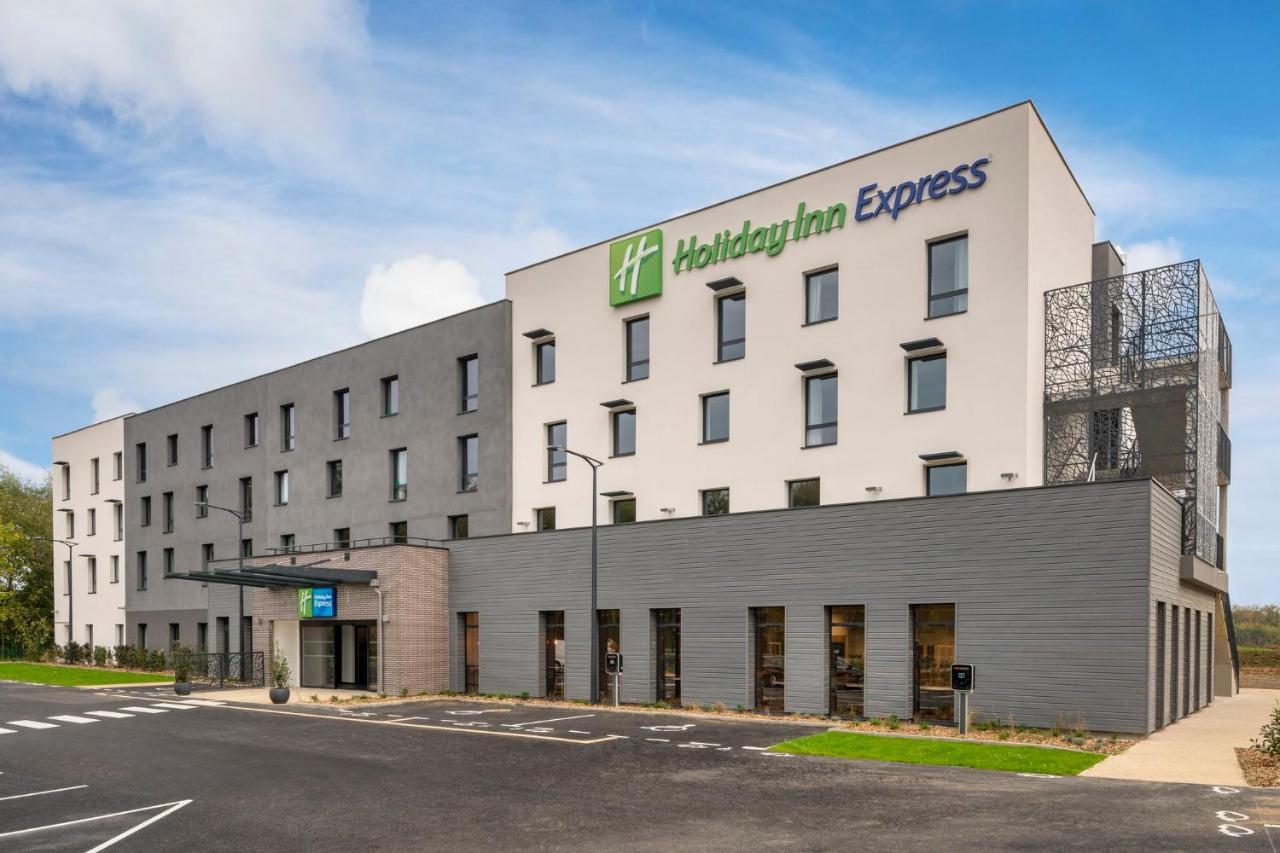 Holiday Inn Express - Marne-La-Vallee Val D'Europe By Ihg Bailly-Romainvilliers Exterior photo